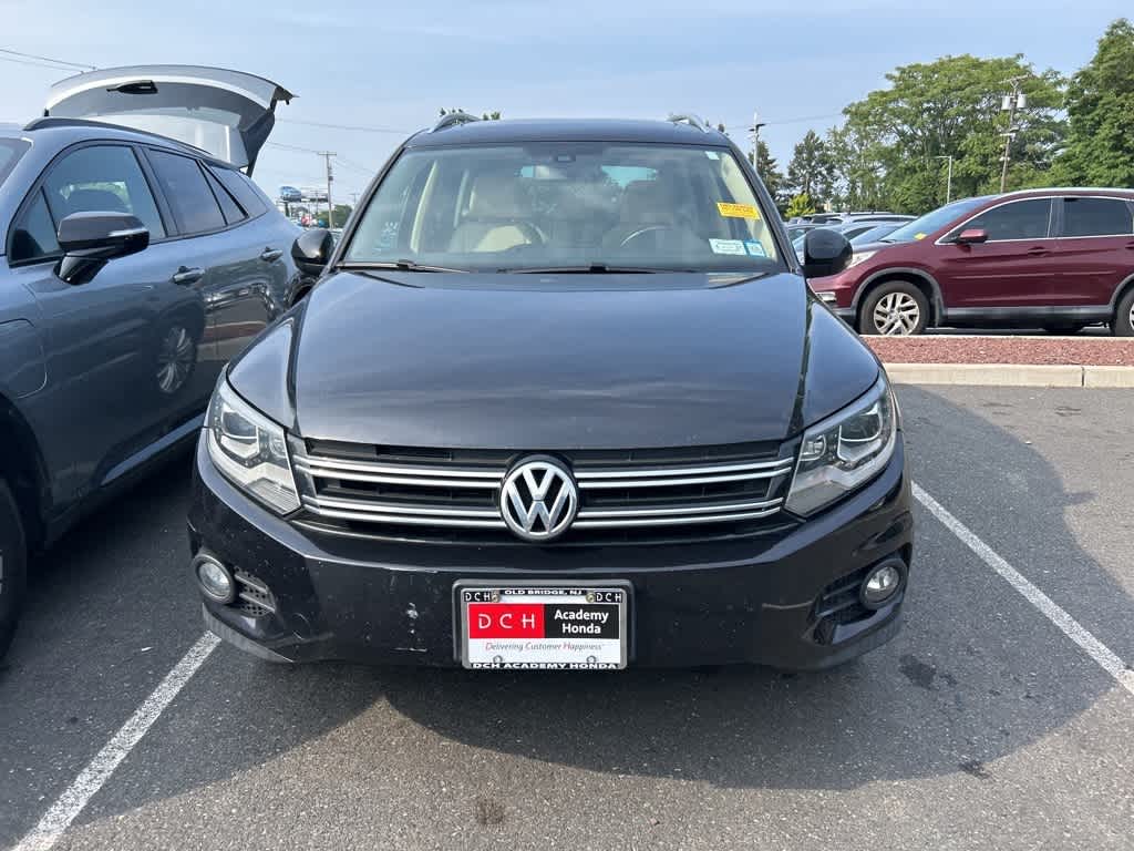 Thumbnail: 2016 Volkswagen Tiguan - 2