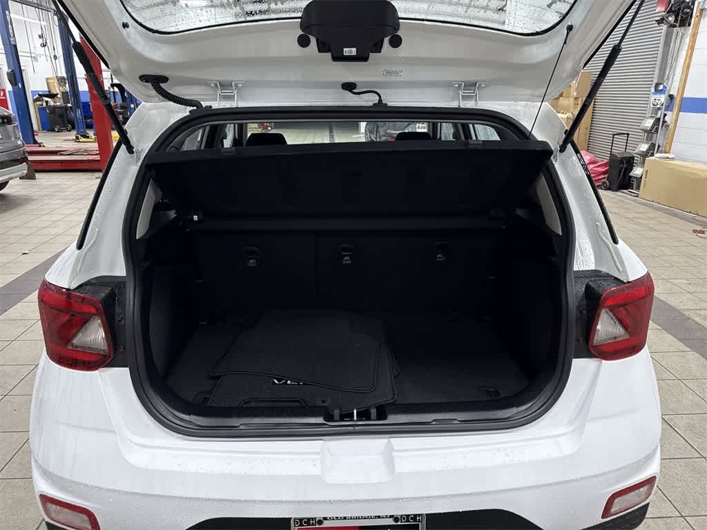 Thumbnail: 2023 Hyundai Venue - 11