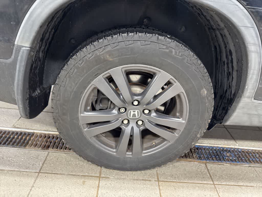 Thumbnail: 2017 Honda Ridgeline - 24