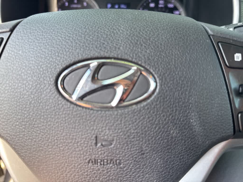 Thumbnail: 2020 Hyundai Tucson - 8