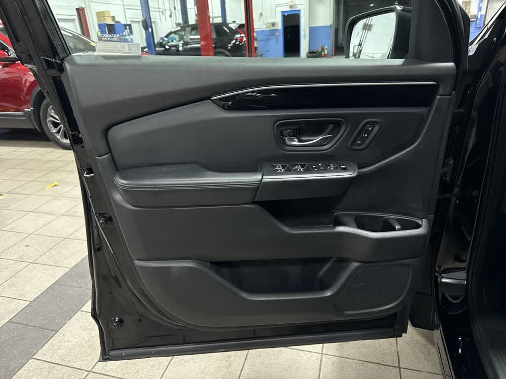 Thumbnail: 2023 Honda Pilot - 31