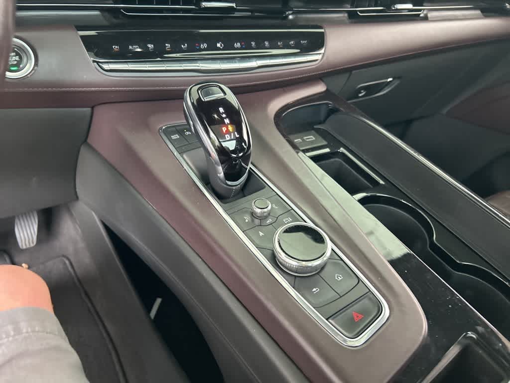 2022 Cadillac Escalade ESV Premium Luxury Platinum 28