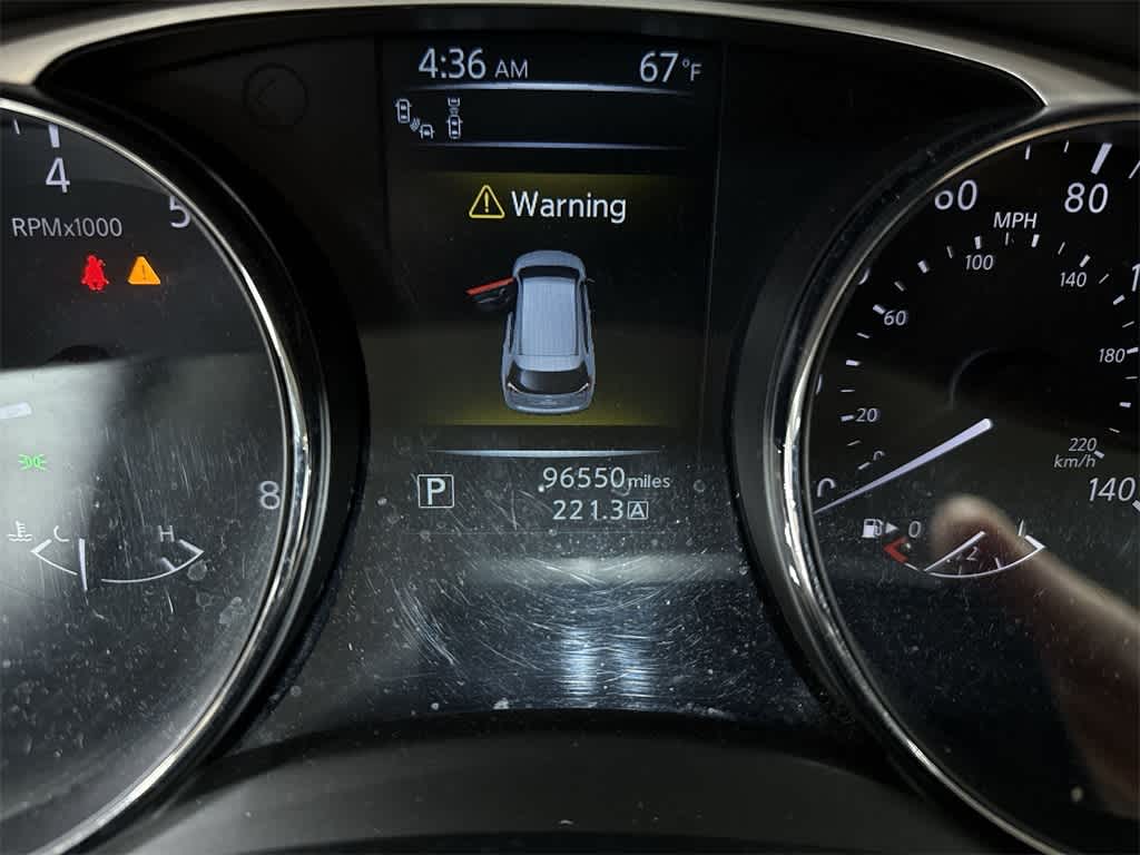 Thumbnail: 2015 Nissan Rogue - 19