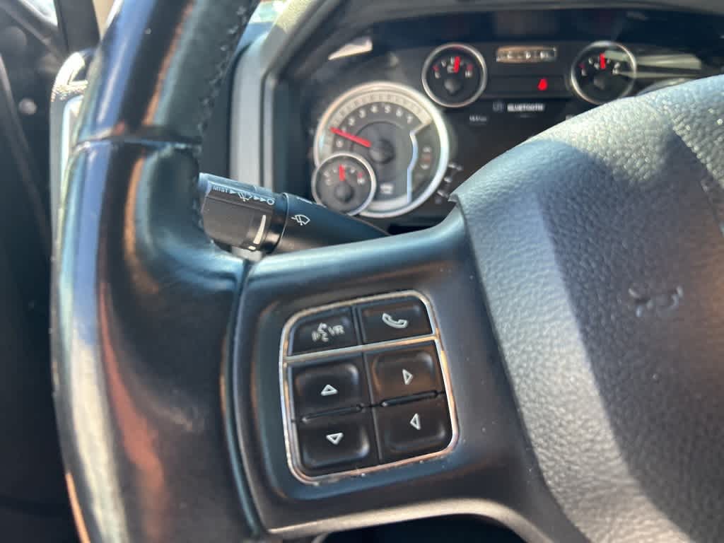 Thumbnail: 2019 RAM 1500 Classic - 4