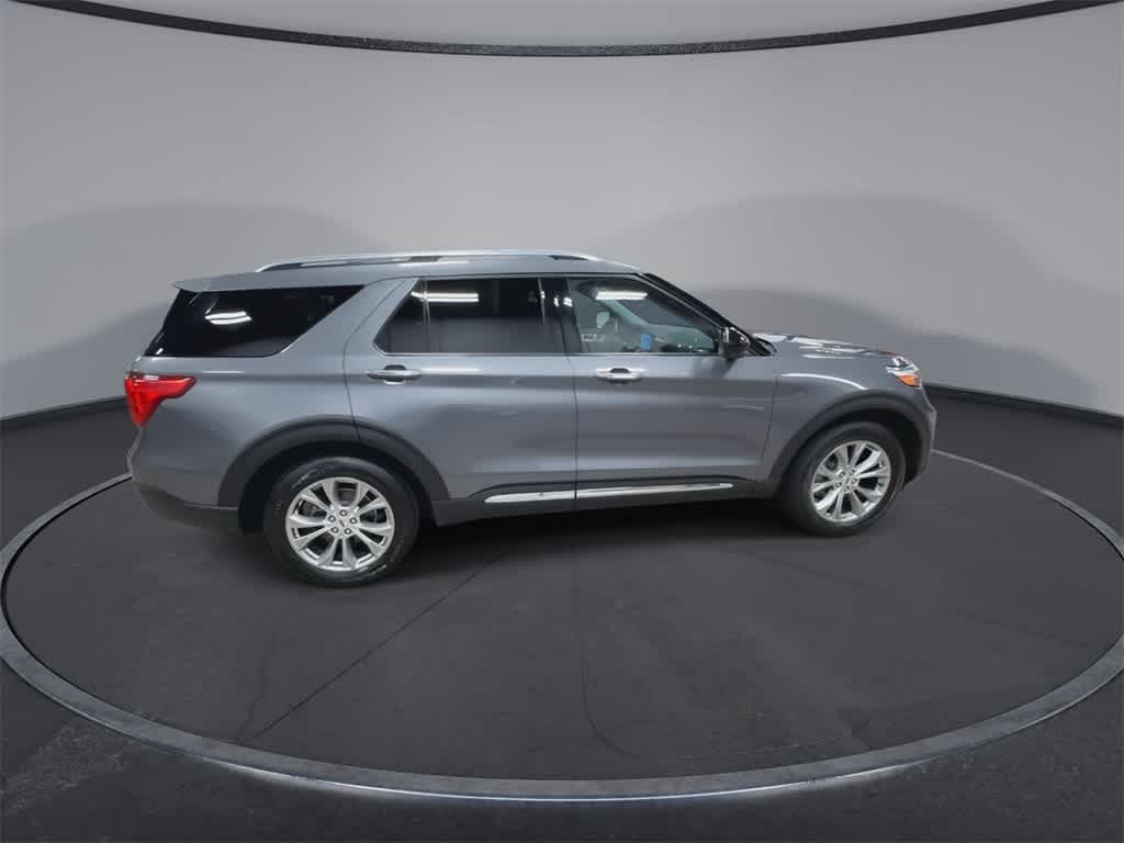 Thumbnail: 2022 Ford Explorer - 9