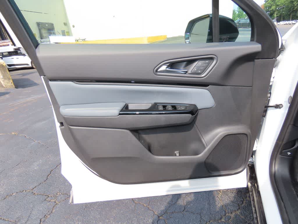 Thumbnail: 2026 Honda Prologue - 16