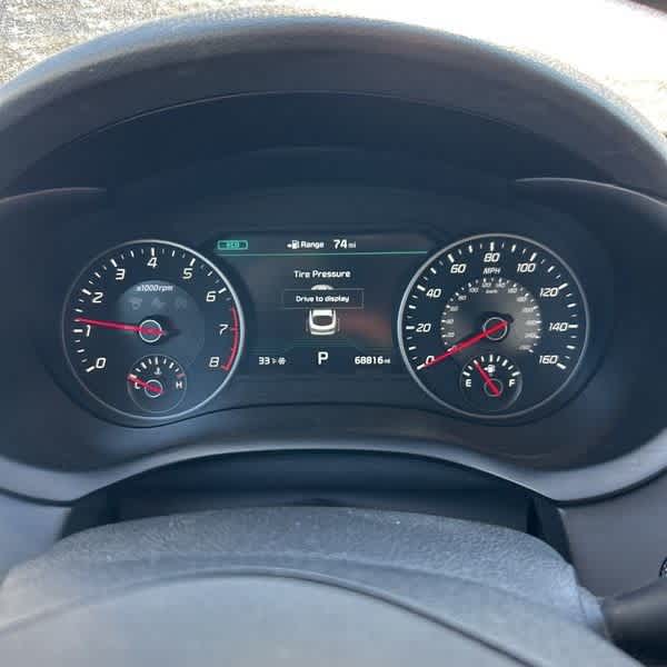 Thumbnail: 2018 Kia Stinger - 10