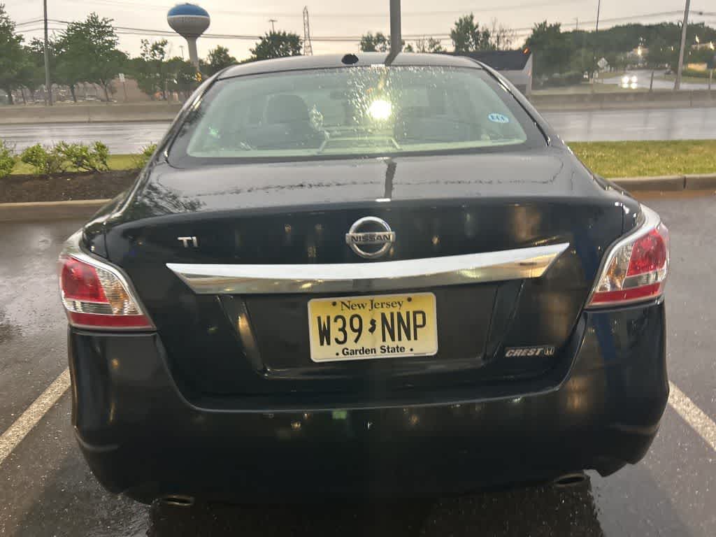 Thumbnail: 2015 Nissan Altima - 3