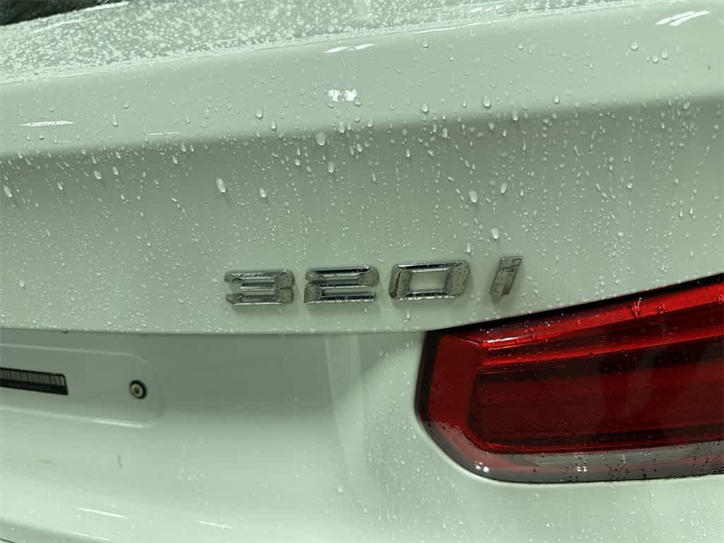 Thumbnail: 2017 BMW 3 Series - 27