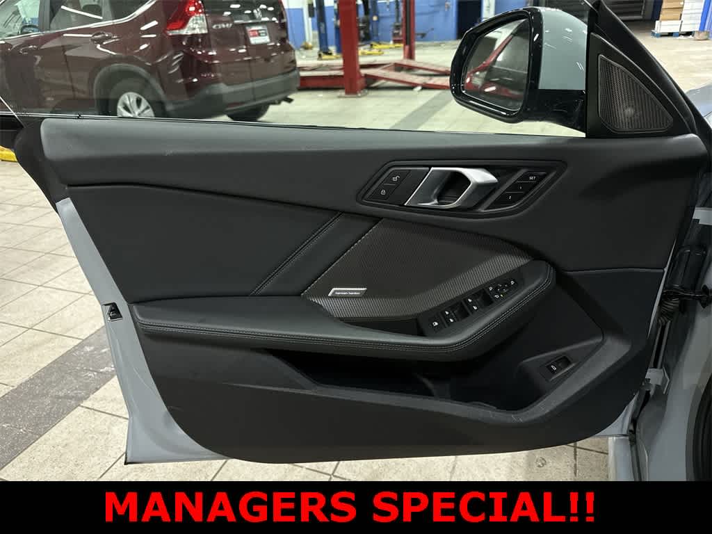 Thumbnail: 2025 BMW 2 Series - 29