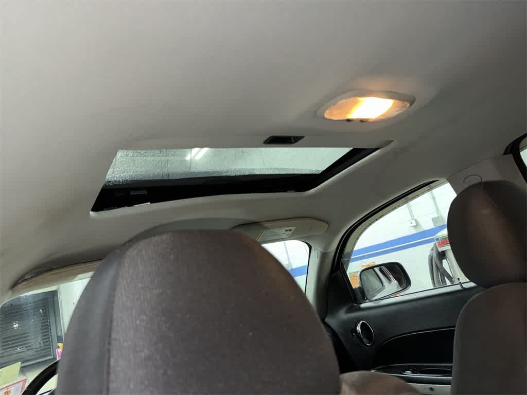 Thumbnail: 2009 Chevrolet HHR - 24