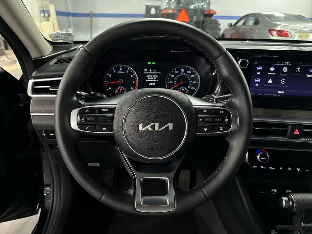 Thumbnail: 2022 Kia K5 - 18