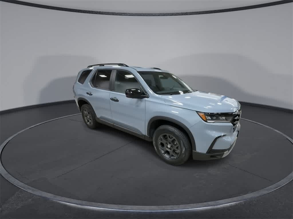 Used 2024 Honda Pilot TrailSport SUV