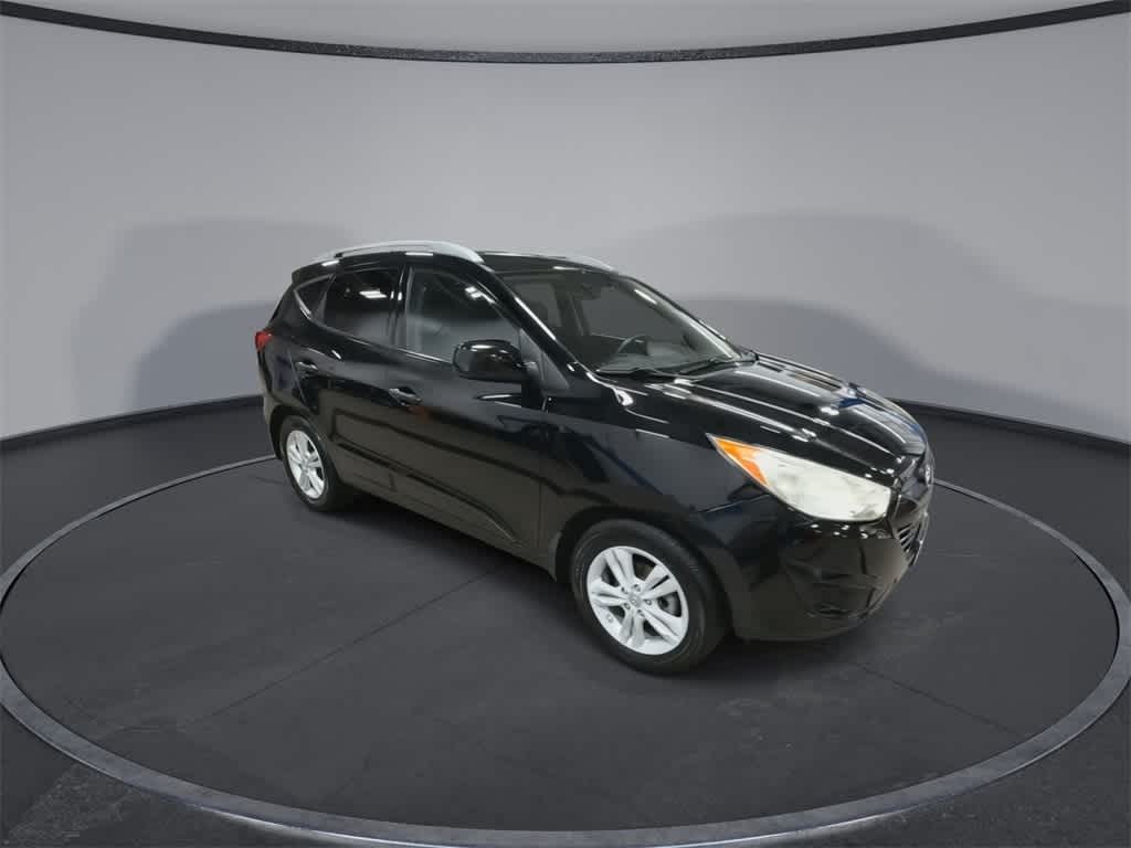 Thumbnail: 2011 Hyundai Tucson - 2