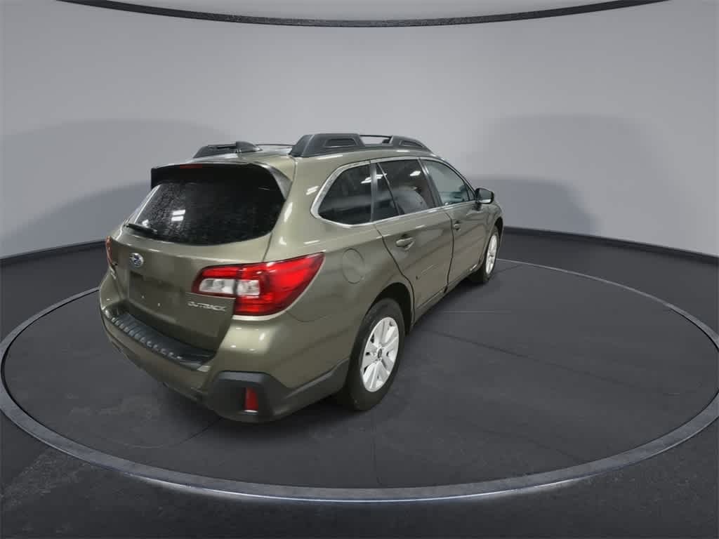 Thumbnail: 2018 Subaru Outback - 8