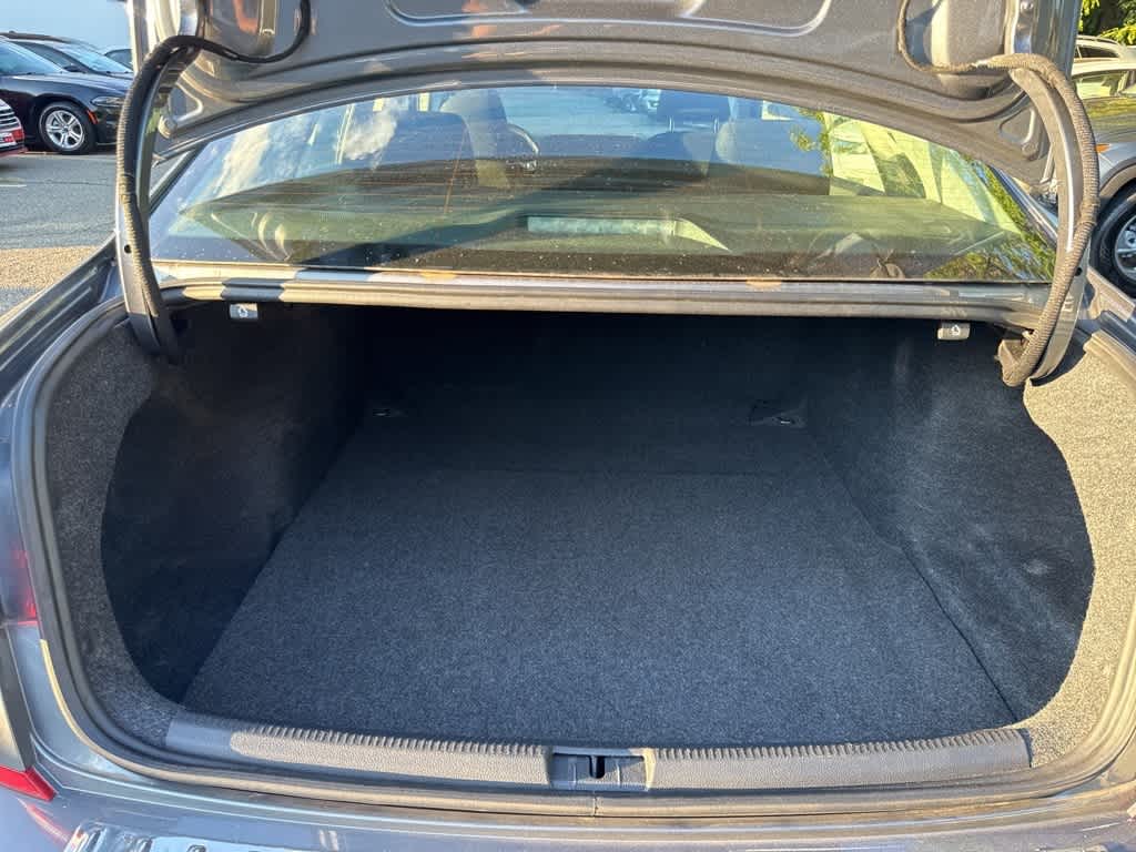 Thumbnail: 2021 Volkswagen Passat - 22