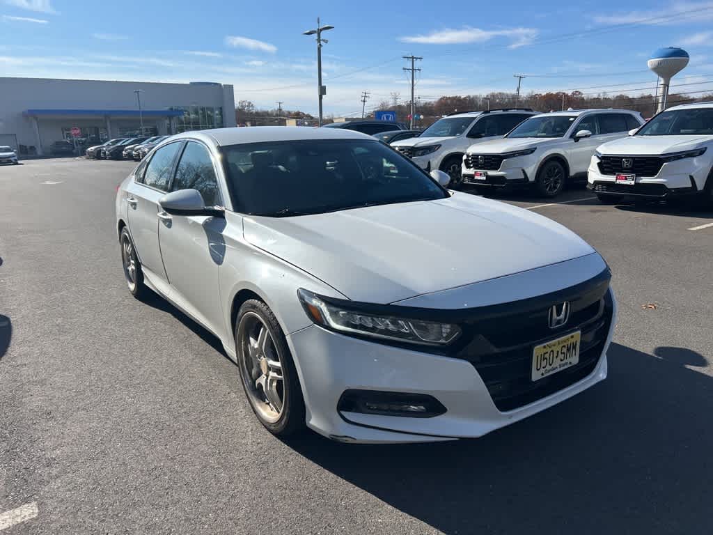 Thumbnail: 2018 Honda Accord - 16