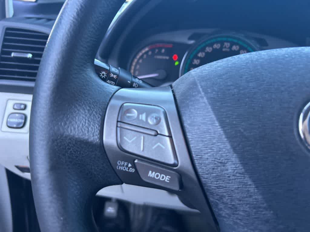 Thumbnail: 2012 Toyota Venza - 19