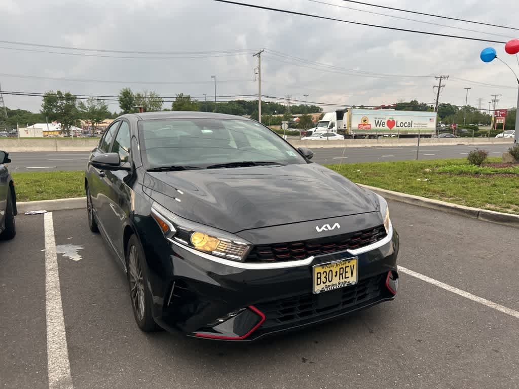 Thumbnail: 2022 Kia Forte - 12