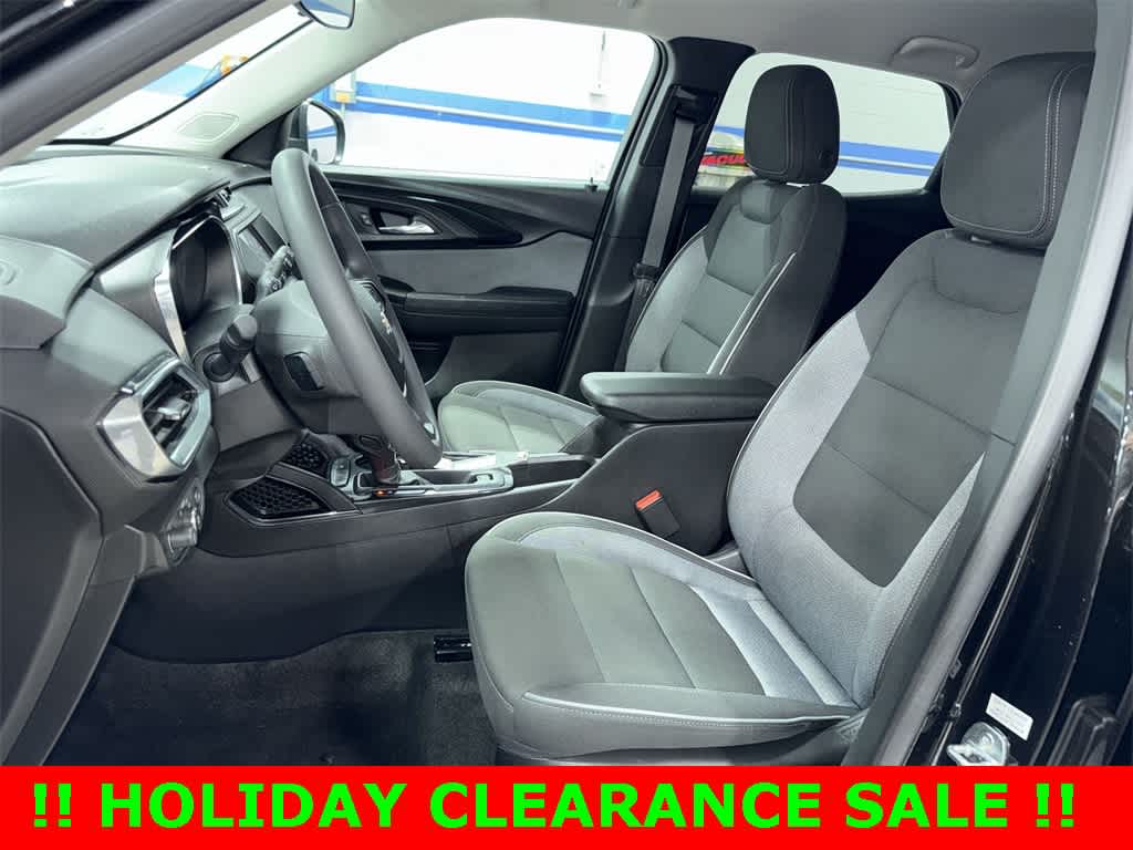 Thumbnail: 2023 Chevrolet TrailBlazer - 15