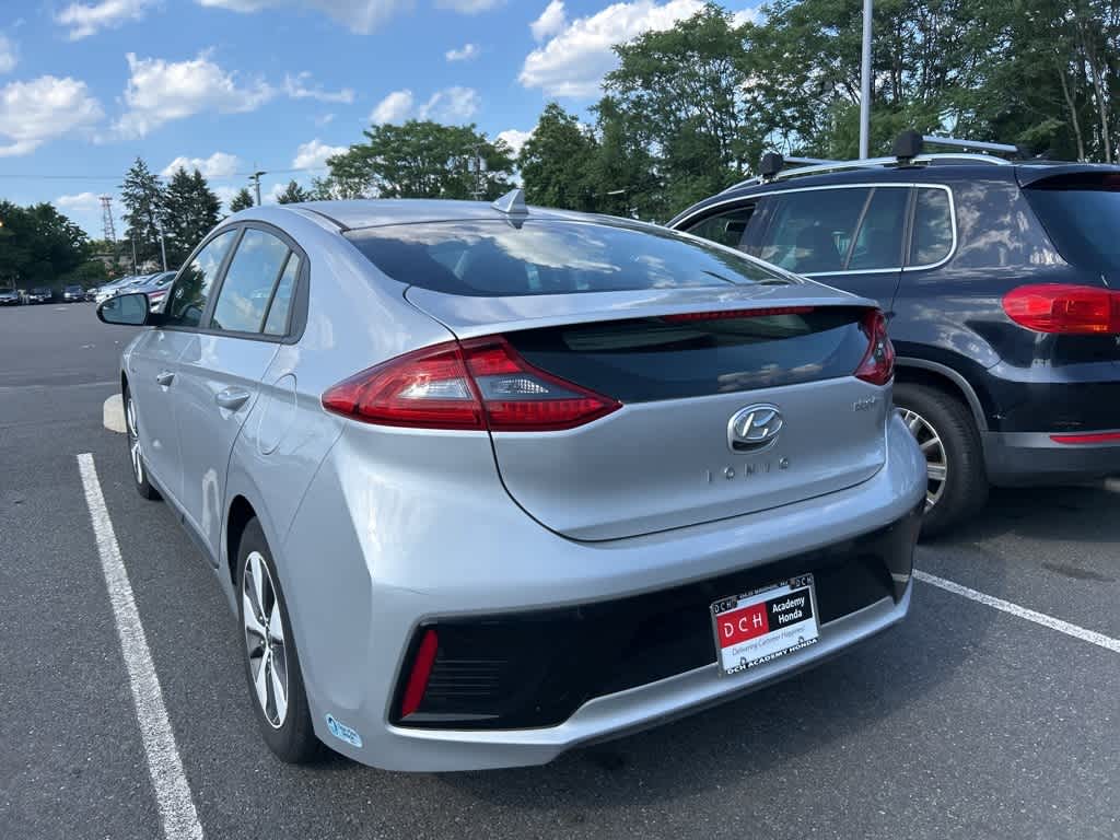 Thumbnail: 2019 Hyundai Ioniq - 11
