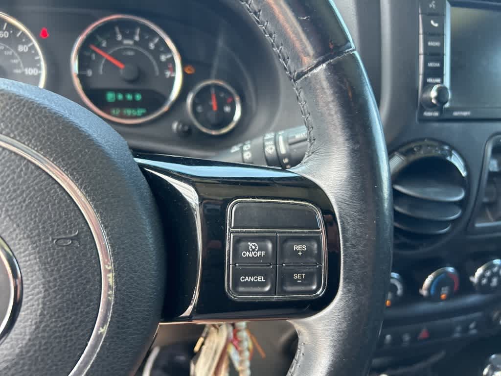 Thumbnail: 2015 Jeep Wrangler - 20