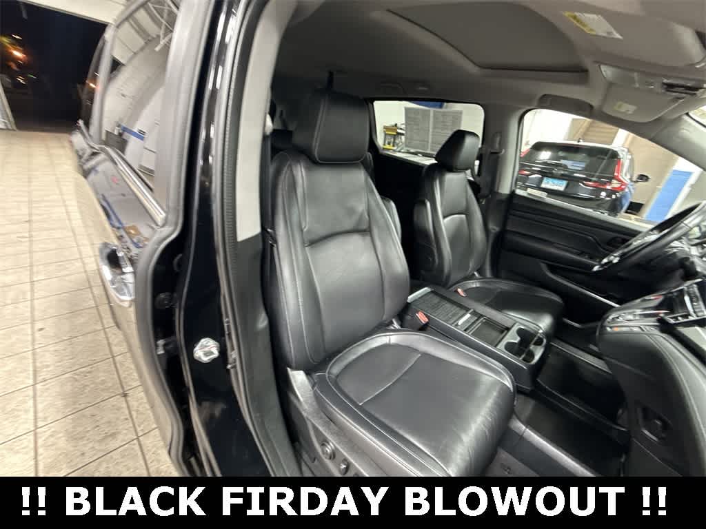 Thumbnail: 2023 Honda Odyssey - 16