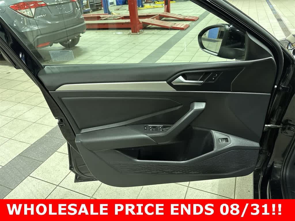 Thumbnail: 2019 Volkswagen Jetta - 26
