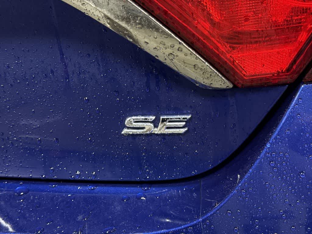 Thumbnail: 2016 Toyota Camry - 24