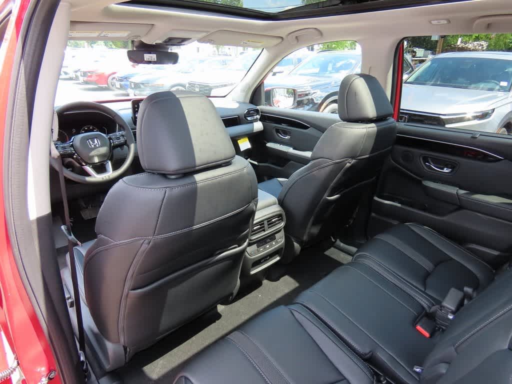 Thumbnail: 2025 Honda Pilot - 15