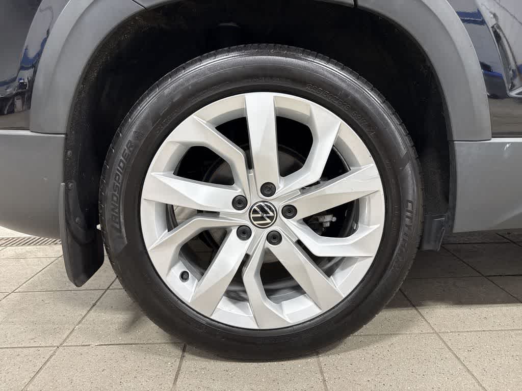 Thumbnail: 2023 Volkswagen Taos - 10