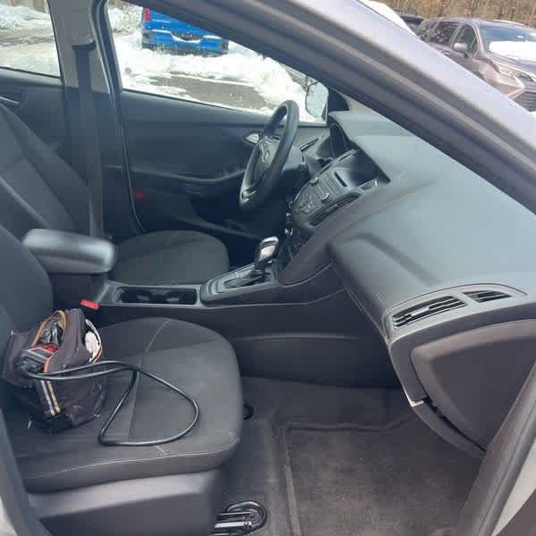 Thumbnail: 2016 Ford Focus - 14