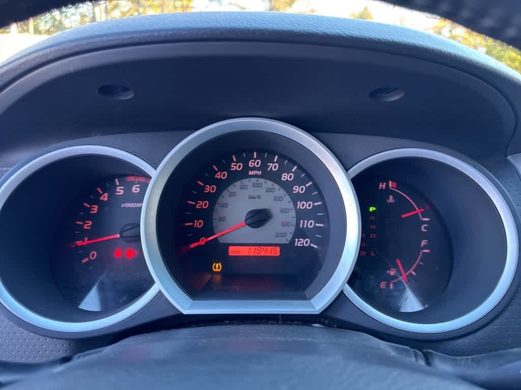 Thumbnail: 2011 Toyota Tacoma - 9