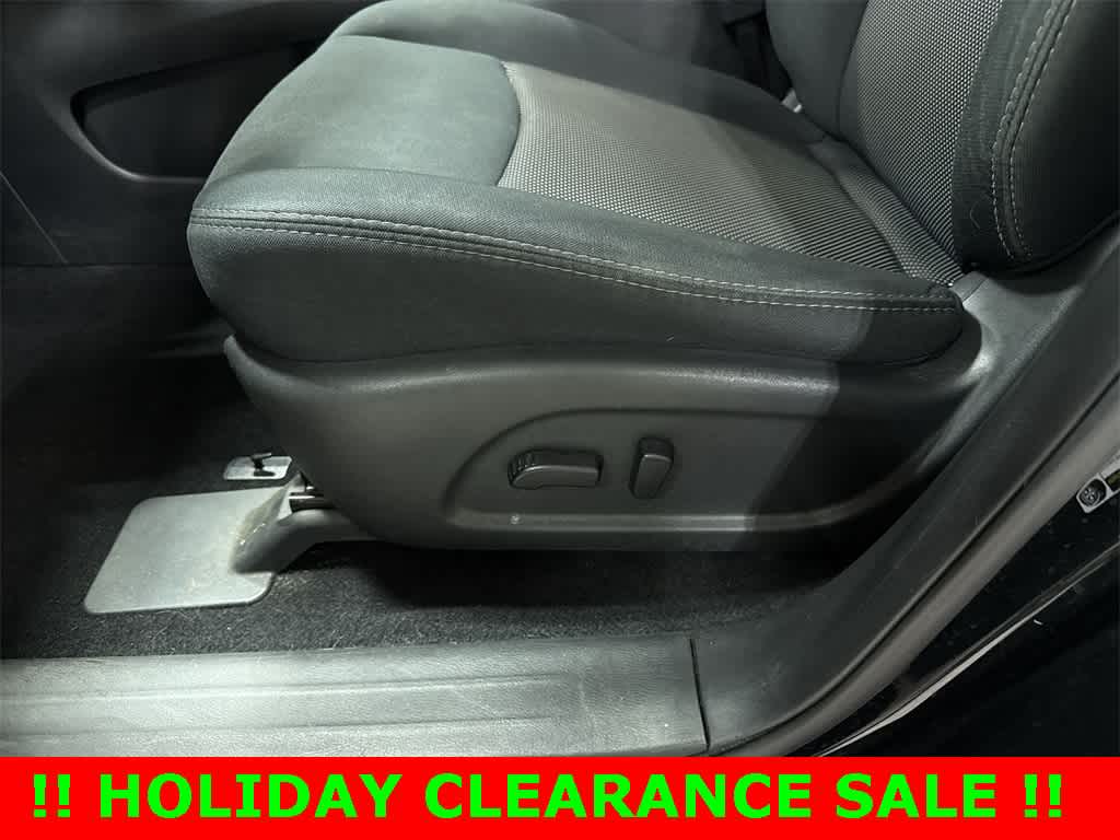 Thumbnail: 2019 Nissan Pathfinder - 24