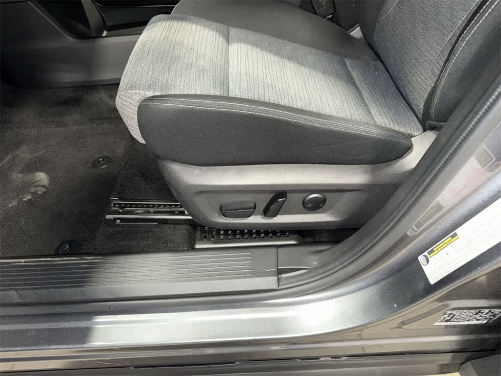 Thumbnail: 2023 Nissan Rogue - 23