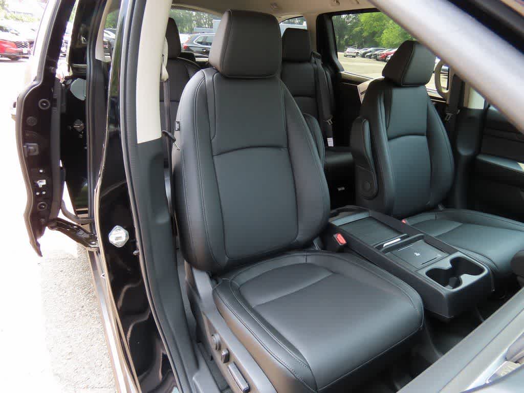 Thumbnail: 2026 Honda Odyssey - 17