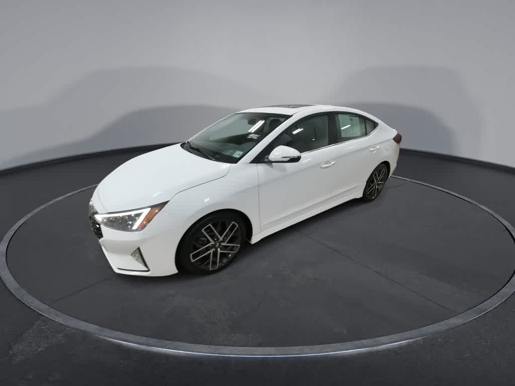 Thumbnail: 2019 Hyundai Elantra - 4