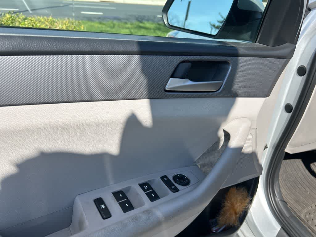 Thumbnail: 2019 Hyundai Sonata - 8