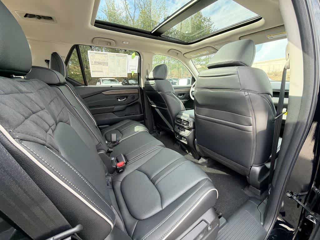 Thumbnail: 2026 Honda Pilot - 14