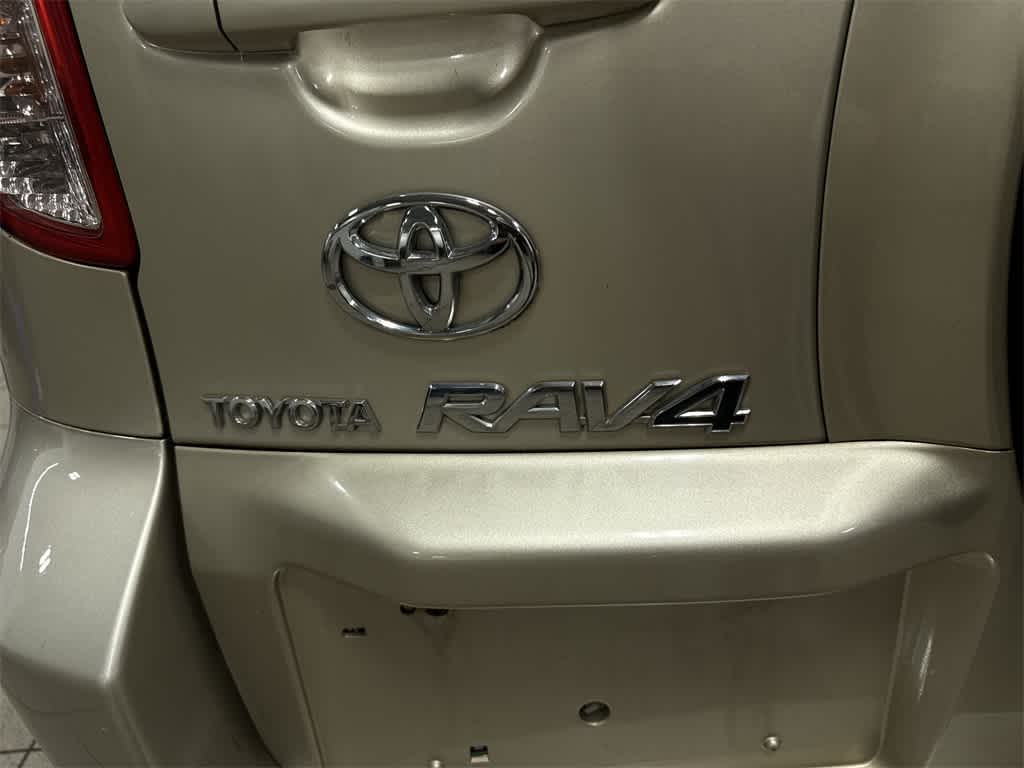 Thumbnail: 2006 Toyota RAV4 - 23