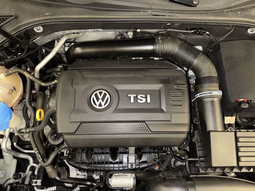 Thumbnail: 2017 Volkswagen Passat - 11