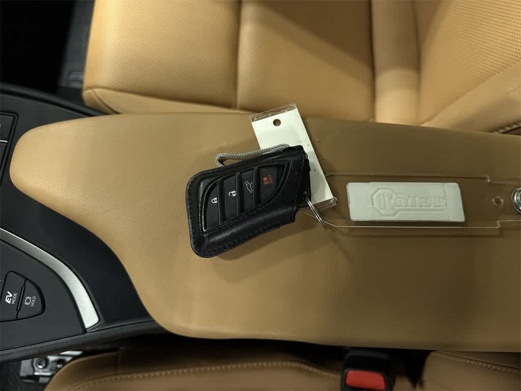 Thumbnail: 2024 Lexus UX - 33