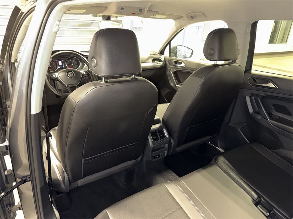 Thumbnail: 2018 Volkswagen Tiguan - 26