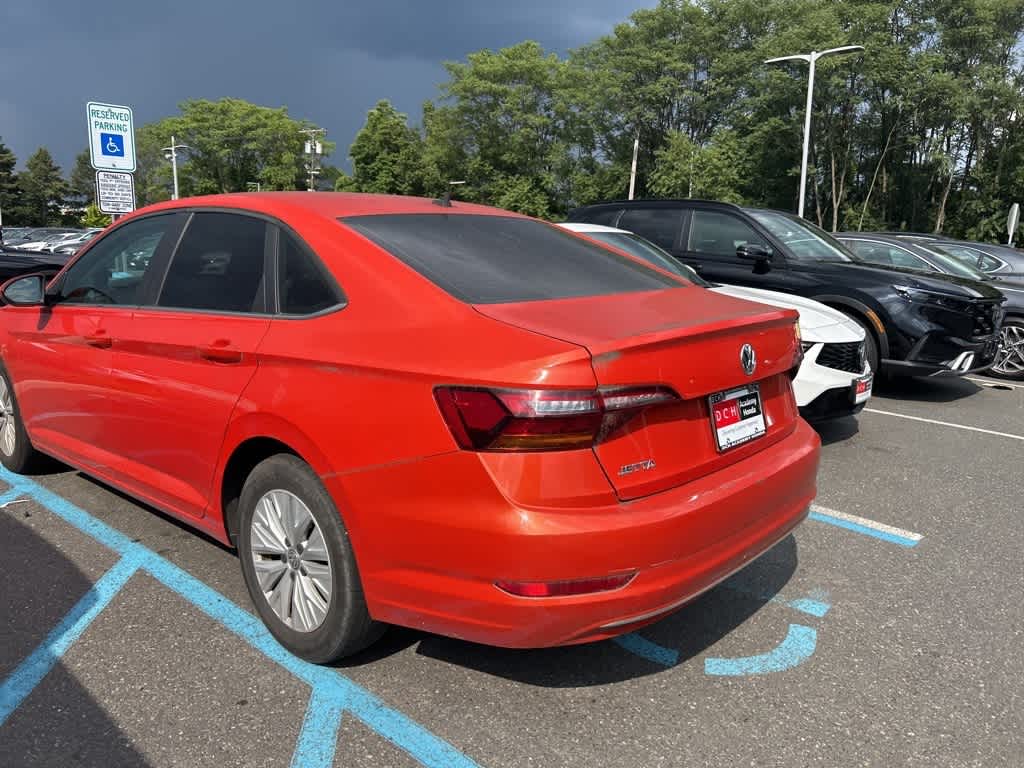 Thumbnail: 2019 Volkswagen Jetta - 9