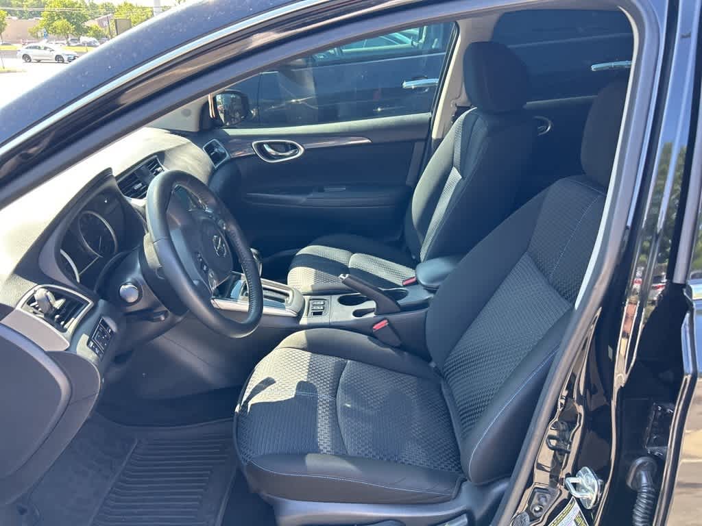 Thumbnail: 2019 Nissan Sentra - 13