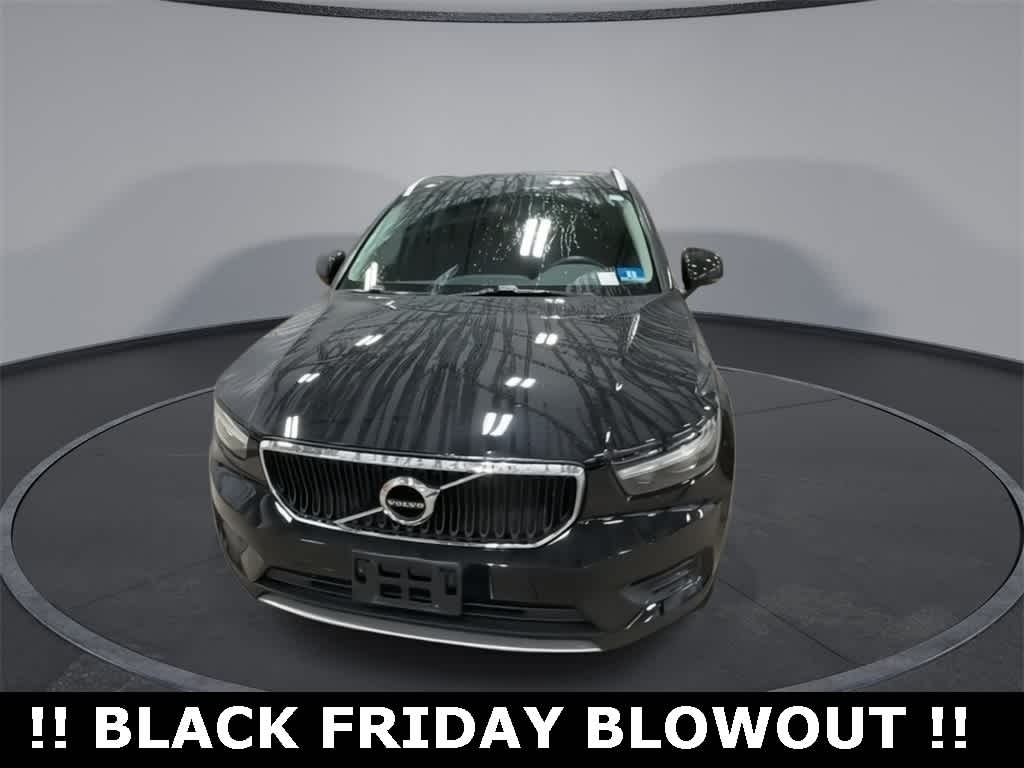 Thumbnail: 2020 Volvo XC40 - 3