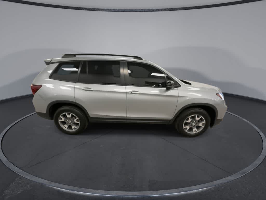 Thumbnail: 2023 Honda Passport - 9