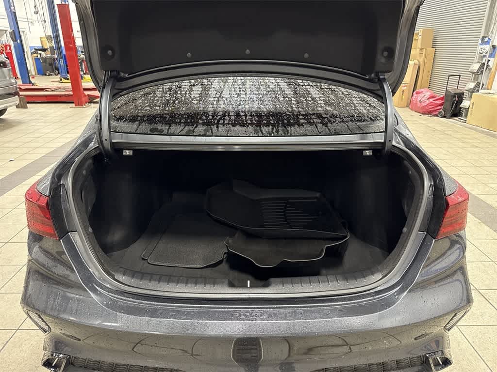 Thumbnail: 2023 Kia Forte - 11