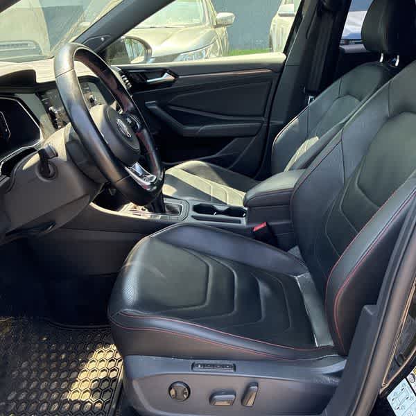 Thumbnail: 2019 Volkswagen Jetta - 18