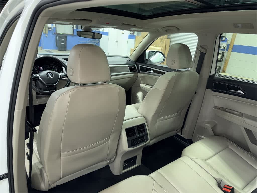 Thumbnail: 2018 Volkswagen Atlas - 30